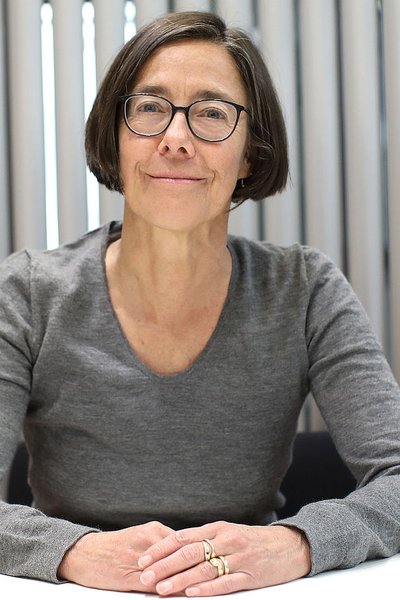 Ein Bild von Prof. Dr. Andrea Marlen Esser.