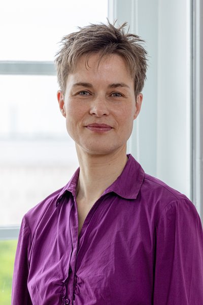 Ein Bild von Dr. Bettina Müller.