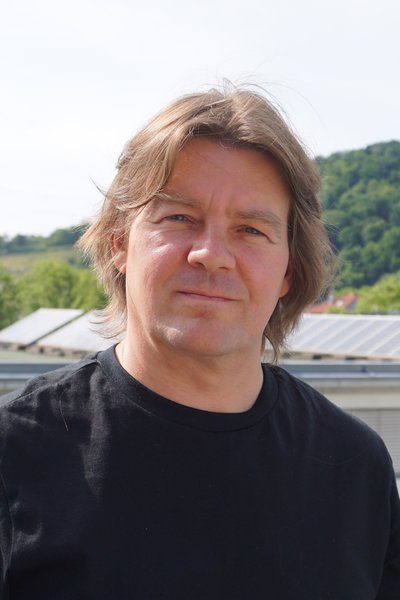 Ein Bild von PD Dr. Felix Krämer.