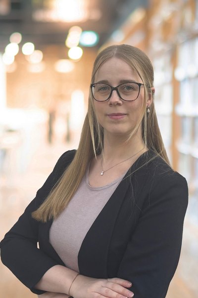 Ein Bild von Dr. Lara Rössig.